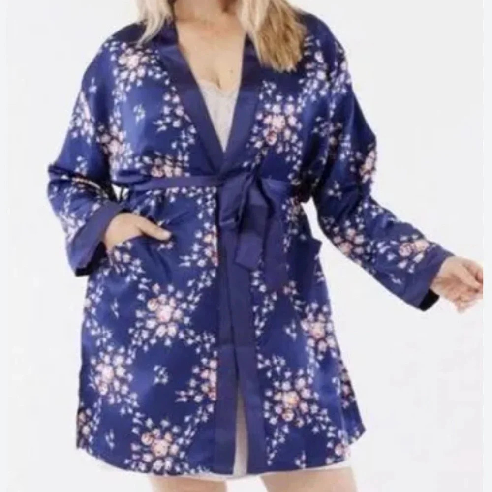 NWT Morgan Lane Satin Robe, S/M